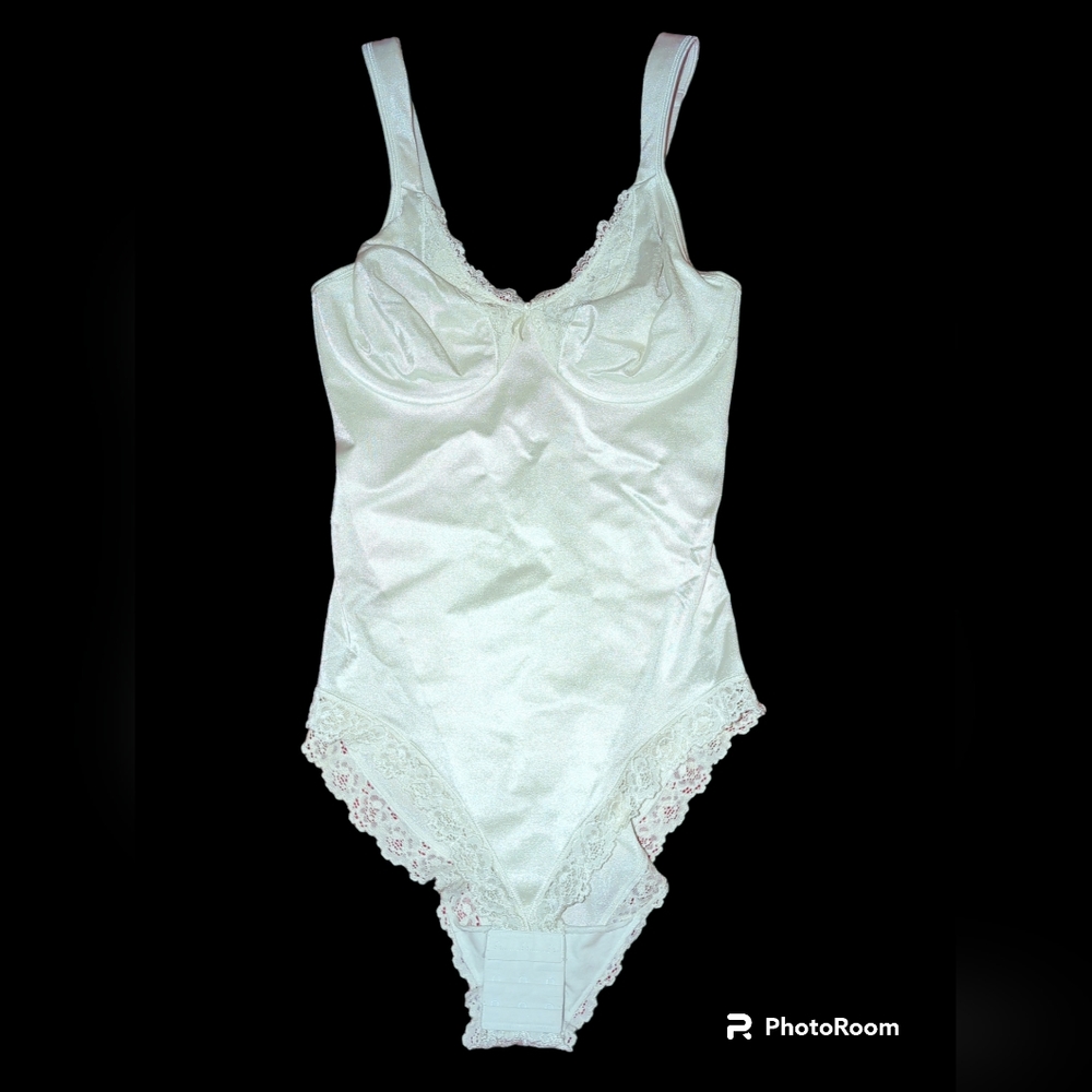 Vintage Curvation Shapewear 36C